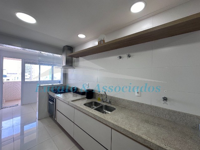 Apartamento para alugar com 3 quartos, 151m² - Foto 30