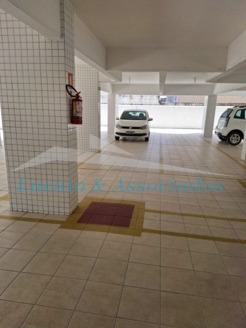 Apartamento à venda com 2 quartos, 78m² - Foto 12