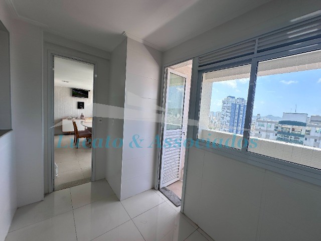 Apartamento para alugar com 3 quartos, 151m² - Foto 46