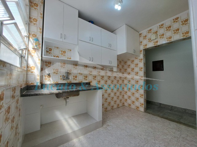 Apartamento à venda com 2 quartos, 64m² - Foto 4