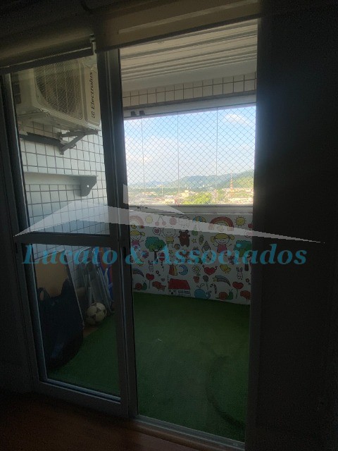 Apartamento à venda com 2 quartos, 65m² - Foto 9