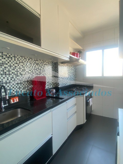 Apartamento à venda com 2 quartos, 65m² - Foto 10