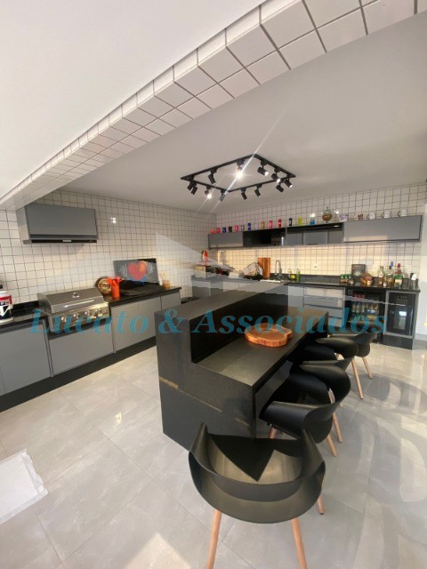 Apartamento à venda com 3 quartos, 154m² - Foto 19