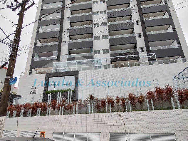 Apartamento à venda com 3 quartos, 154m² - Foto 2