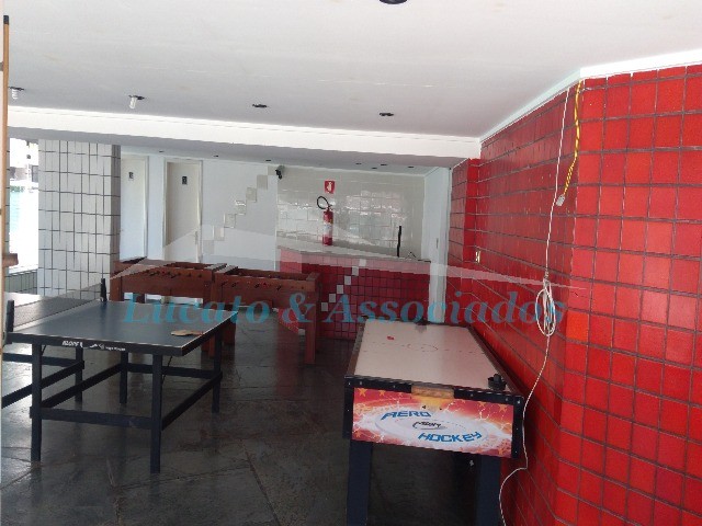 Apartamento para alugar com 2 quartos, 80m² - Foto 2