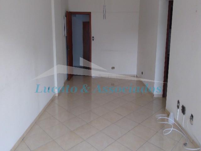 Apartamento para alugar com 2 quartos, 80m² - Foto 9