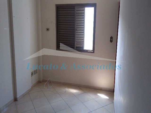 Apartamento para alugar com 2 quartos, 80m² - Foto 15