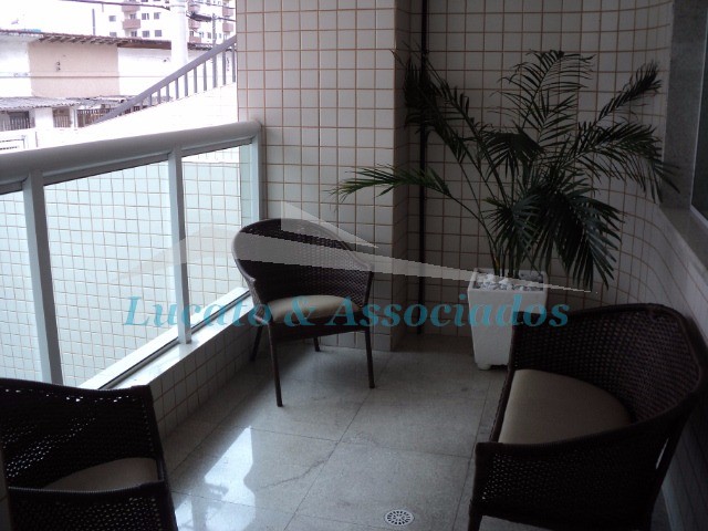 Apartamento para alugar com 3 quartos, 125m² - Foto 2