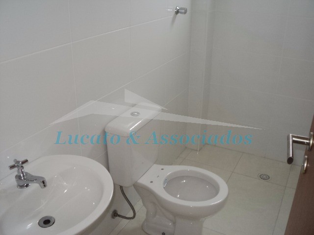 Apartamento para alugar com 3 quartos, 125m² - Foto 29