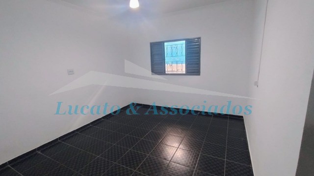 Casa para alugar com 2 quartos, 85m² - Foto 5