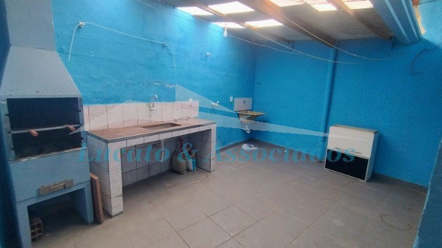 Casa para alugar com 2 quartos, 85m² - Foto 7