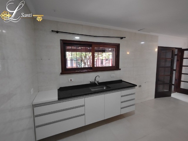 Sobrado à venda com 3 quartos, 178m² - Foto 1