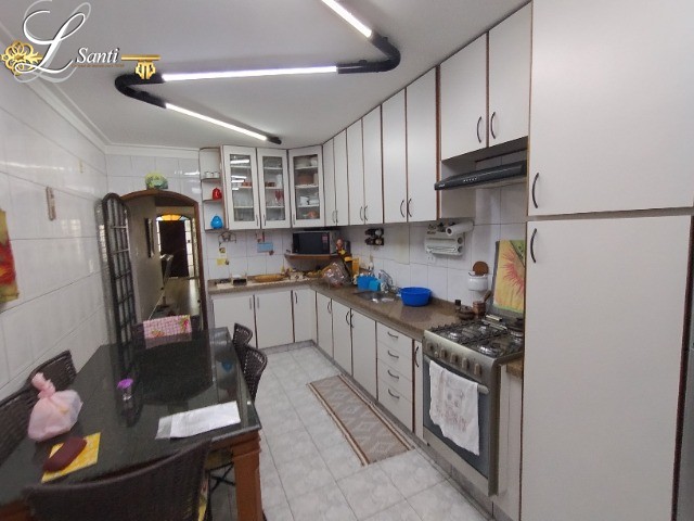 Sobrado à venda com 3 quartos, 279m² - Foto 6