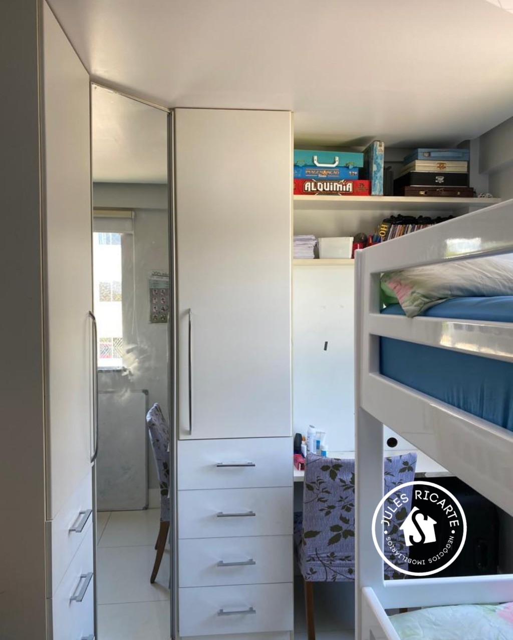 Apartamento à venda com 3 quartos, 63m² - Foto 2