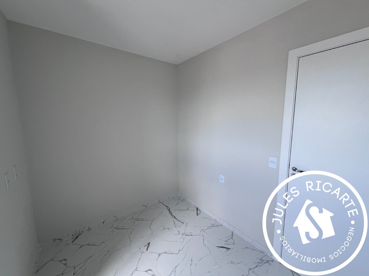 Apartamento à venda com 3 quartos, 75m² - Foto 14