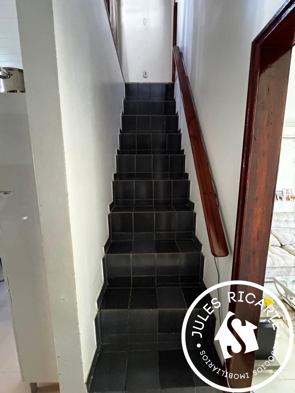 Casa à venda com 1 quarto, 300m² - Foto 12