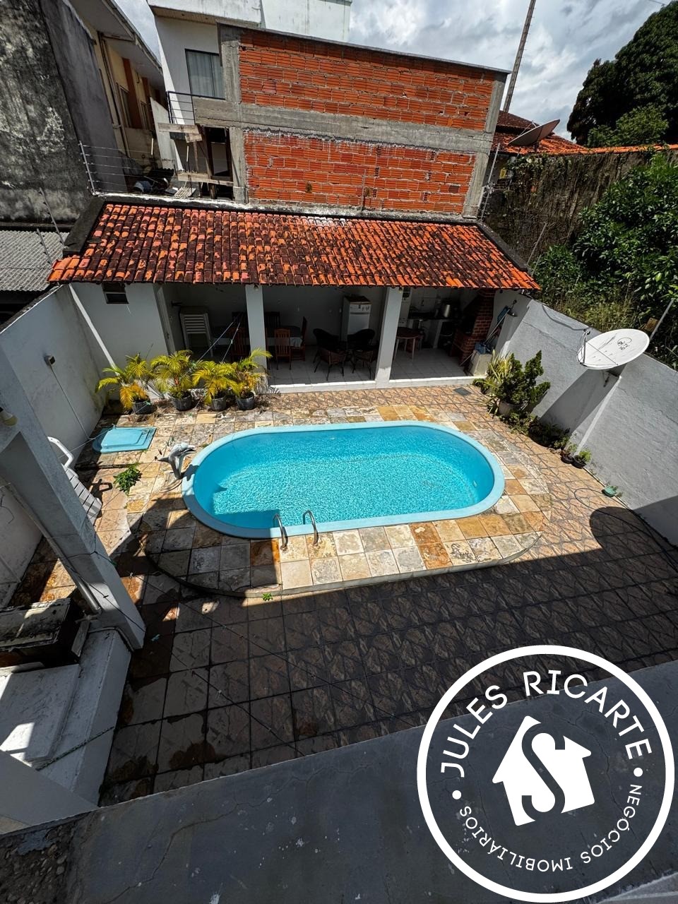 Casa à venda com 1 quarto, 300m² - Foto 3