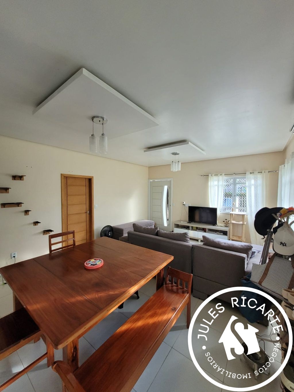 Casa à venda com 2 quartos, 298m² - Foto 7