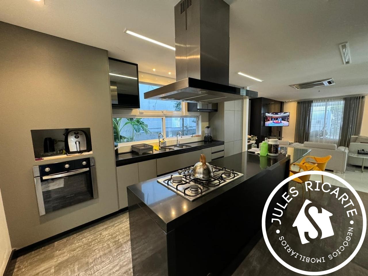 Casa à venda com 3 quartos, 607m² - Foto 8