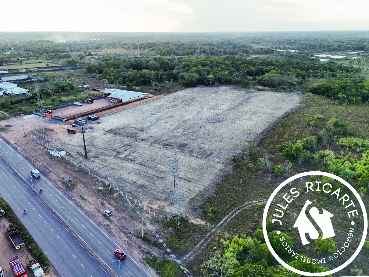 Loteamento e Condomínio - Foto 2