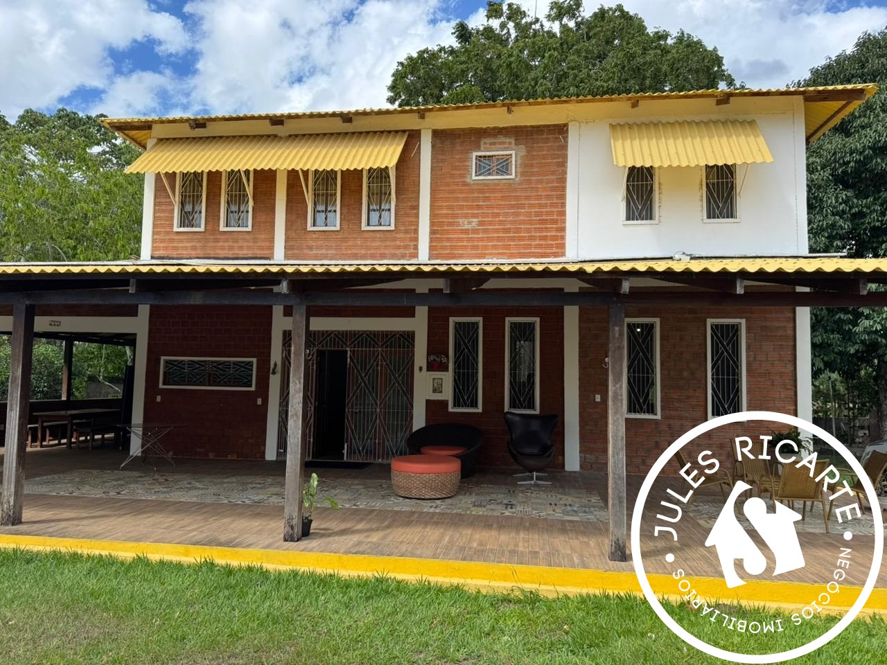 Chácara, 3 quartos, 2620 m² - Foto 1