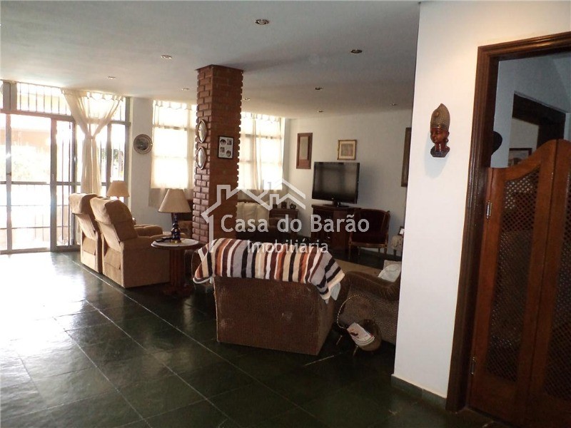 Casa à venda com 3 quartos, 958m² - Foto 5