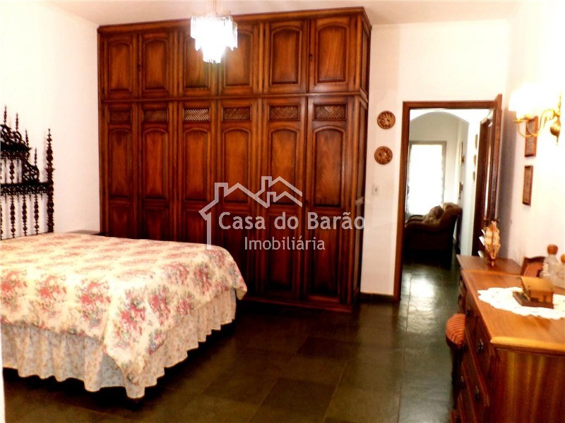 Casa à venda com 3 quartos, 958m² - Foto 19