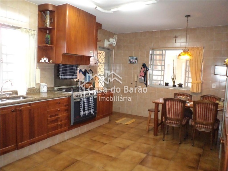 Casa à venda com 3 quartos, 958m² - Foto 21