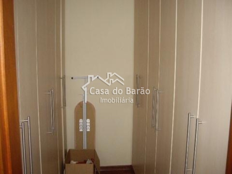 Casa de Condomínio à venda com 5 quartos, 350m² - Foto 4