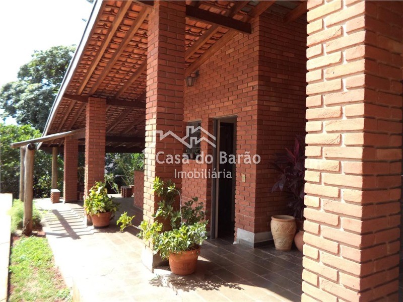 Casa de Condomínio à venda com 4 quartos, 480m² - Foto 2