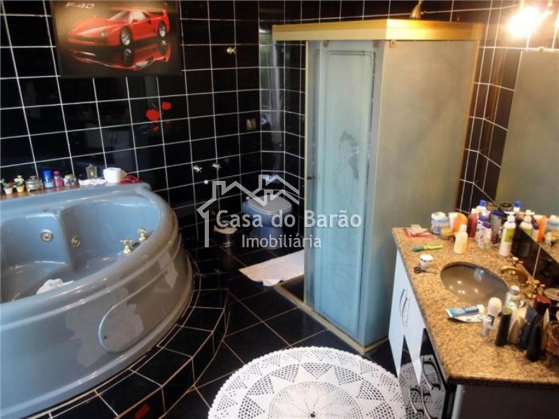 Casa de Condomínio à venda com 4 quartos, 650m² - Foto 17