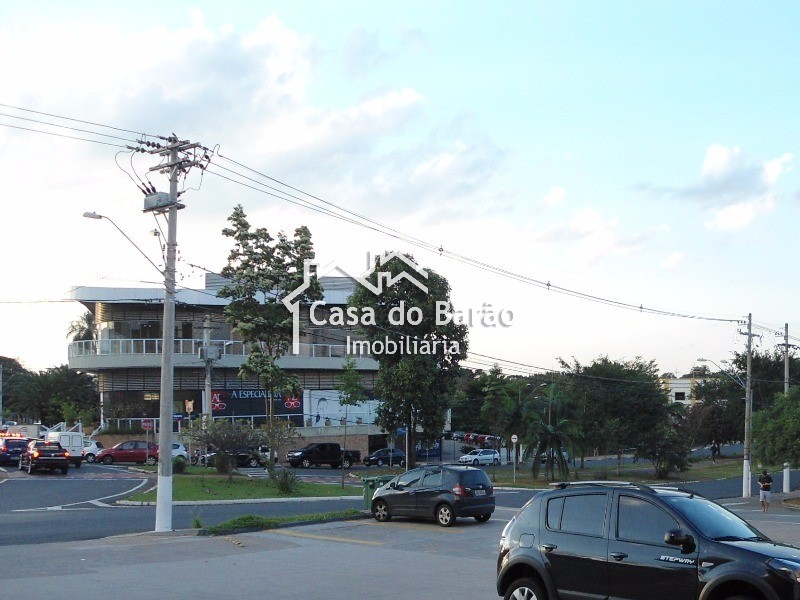 Prédio Inteiro à venda com 1 quarto, 100m² - Foto 1