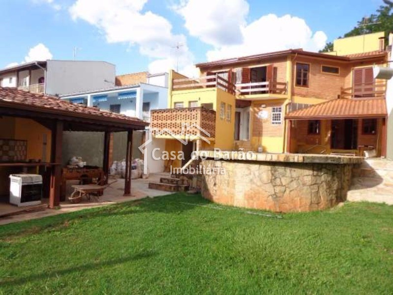 Casa à venda com 5 quartos, 700m² - Foto 2