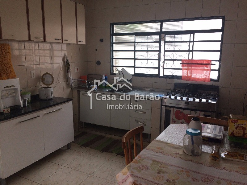 Prédio Inteiro à venda com 3 quartos, 180m² - Foto 5