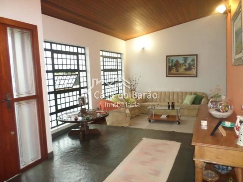 Casa à venda com 4 quartos, 313m² - Foto 4