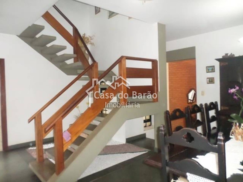 Casa à venda com 4 quartos, 313m² - Foto 10