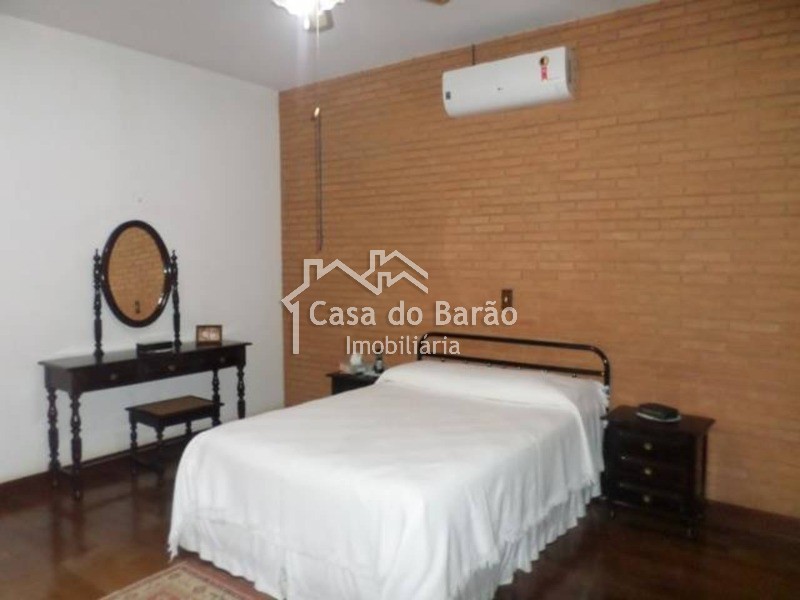 Casa à venda com 4 quartos, 313m² - Foto 16