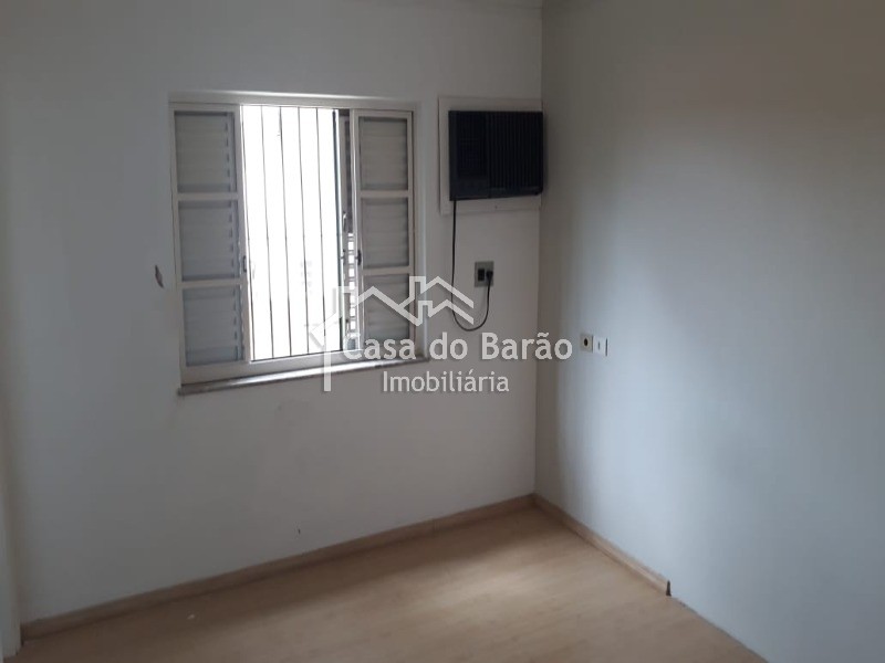 Casa à venda com 3 quartos, 253m² - Foto 12