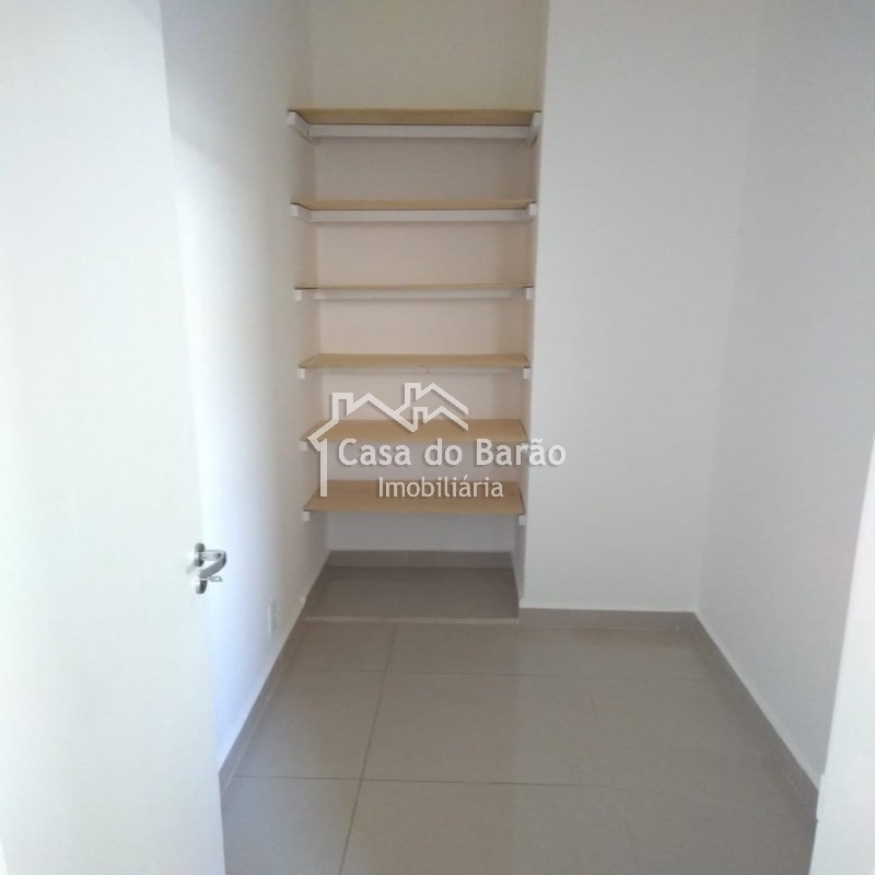 Casa à venda com 7 quartos, 248m² - Foto 23