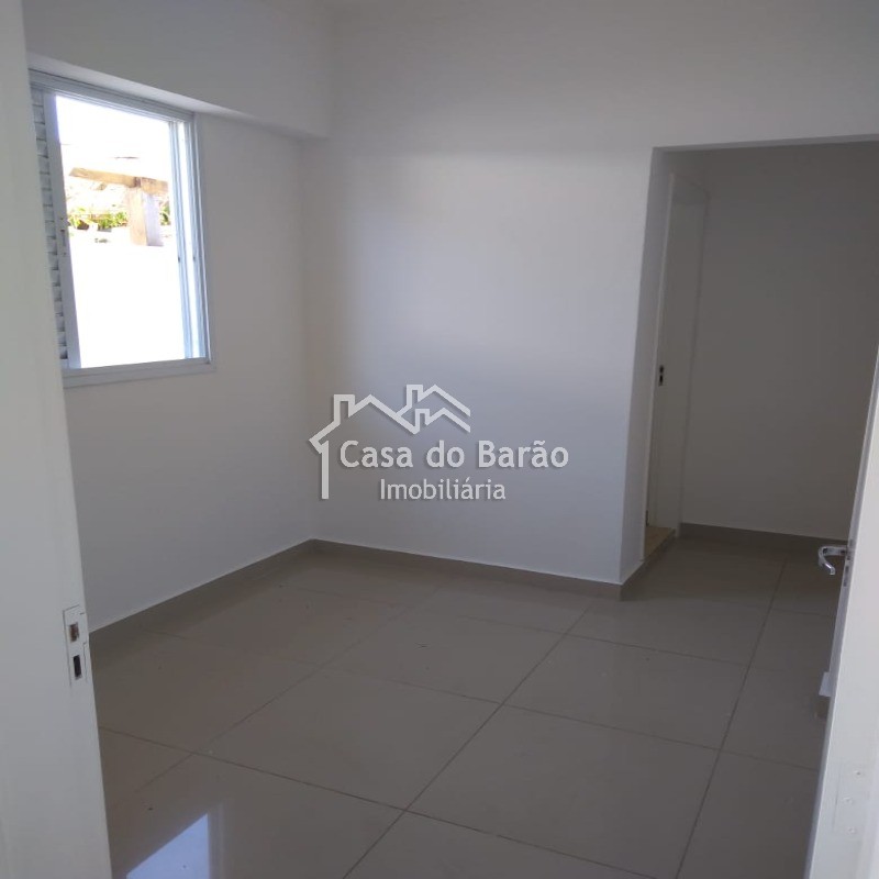 Casa à venda com 7 quartos, 248m² - Foto 33