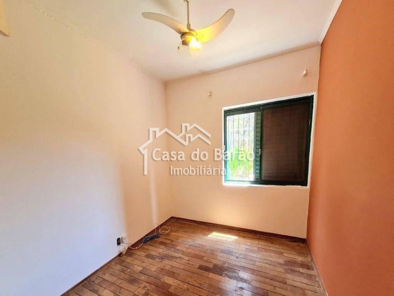 Casa à venda com 6 quartos, 256m² - Foto 22