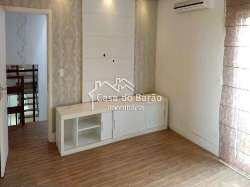 Casa de Condomínio à venda com 4 quartos, 400m² - Foto 13