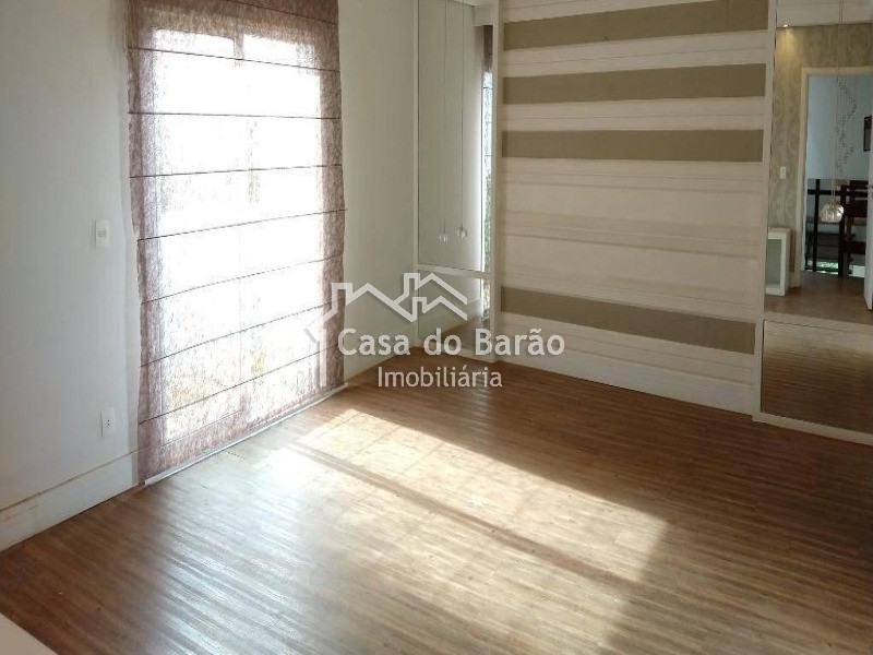 Casa de Condomínio à venda com 4 quartos, 400m² - Foto 25