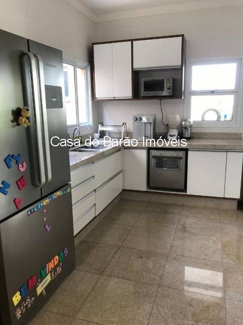 Casa de Condomínio à venda com 4 quartos, 252m² - Foto 14