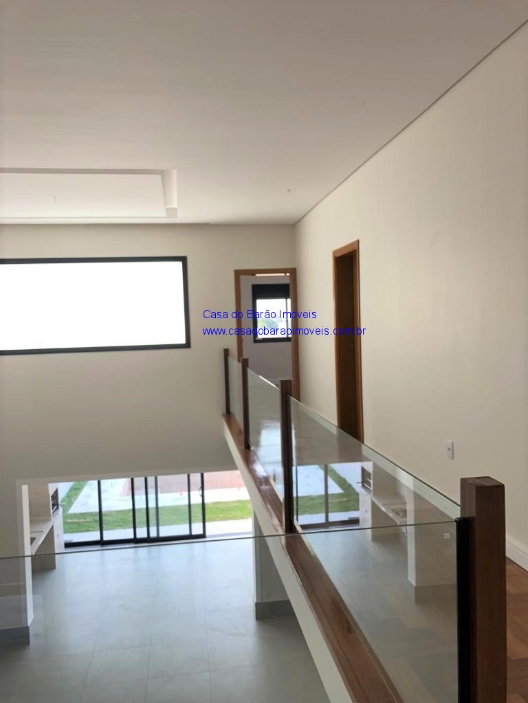 Casa de Condomínio à venda com 4 quartos, 372m² - Foto 4