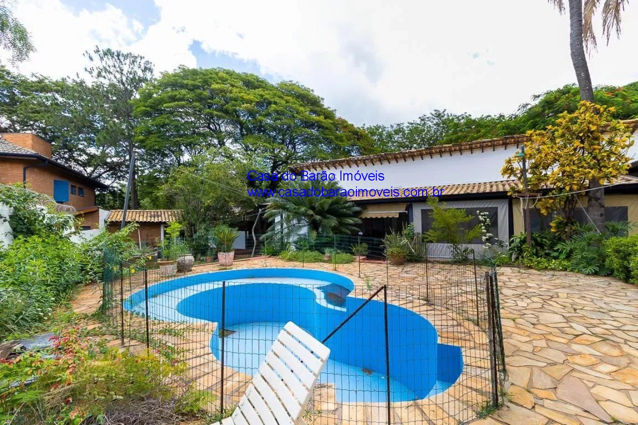 Casa à venda com 4 quartos, 338m² - Foto 33