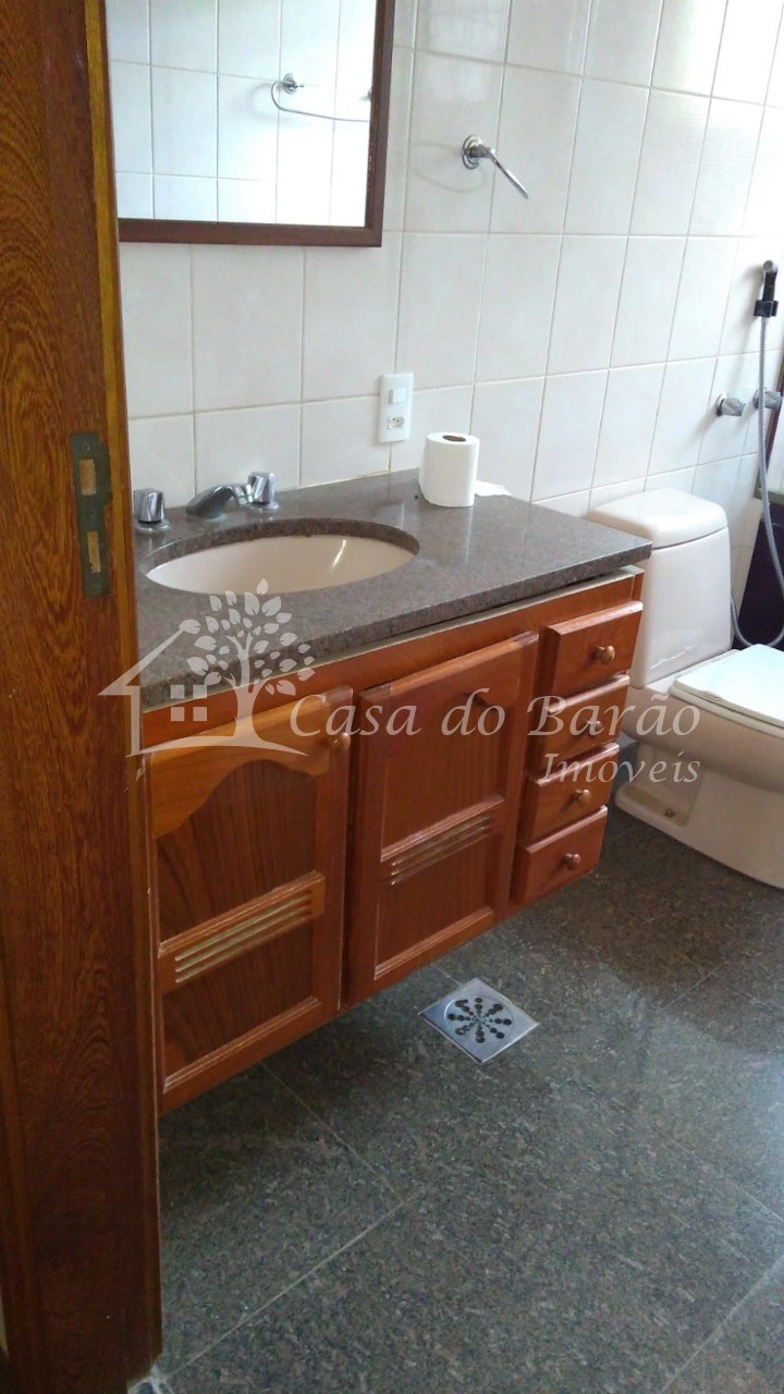 Casa à venda com 4 quartos, 340m² - Foto 17