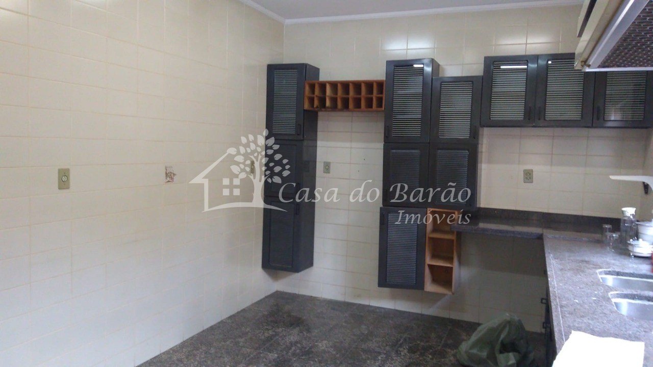 Casa à venda com 4 quartos, 340m² - Foto 30