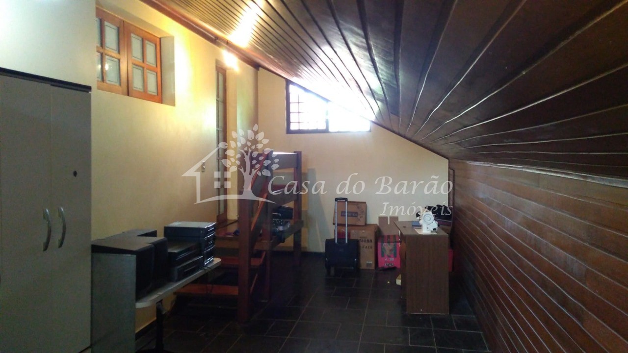 Casa à venda com 4 quartos, 340m² - Foto 46