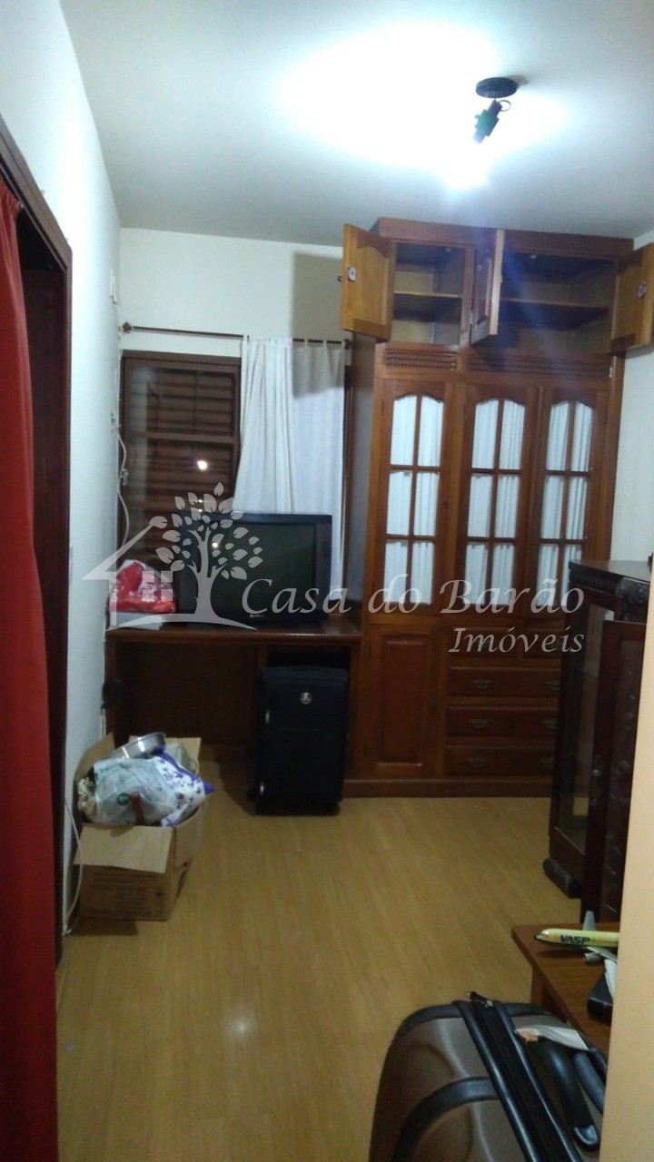 Casa à venda com 4 quartos, 340m² - Foto 19